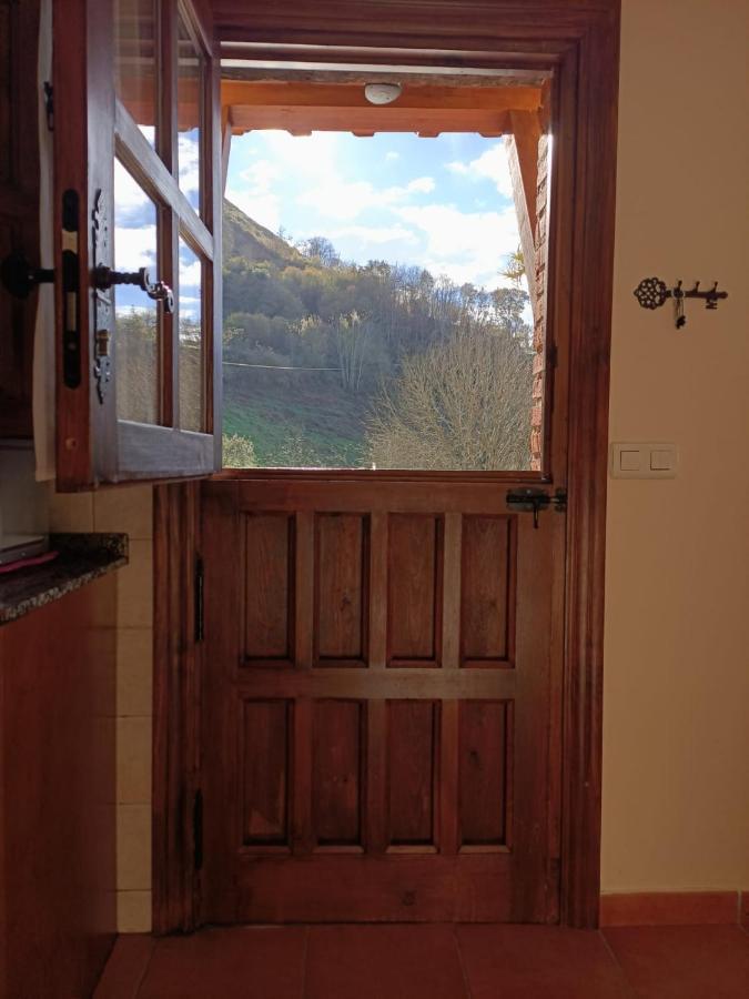 Carroceu Rural Apartment Onís Cameră foto