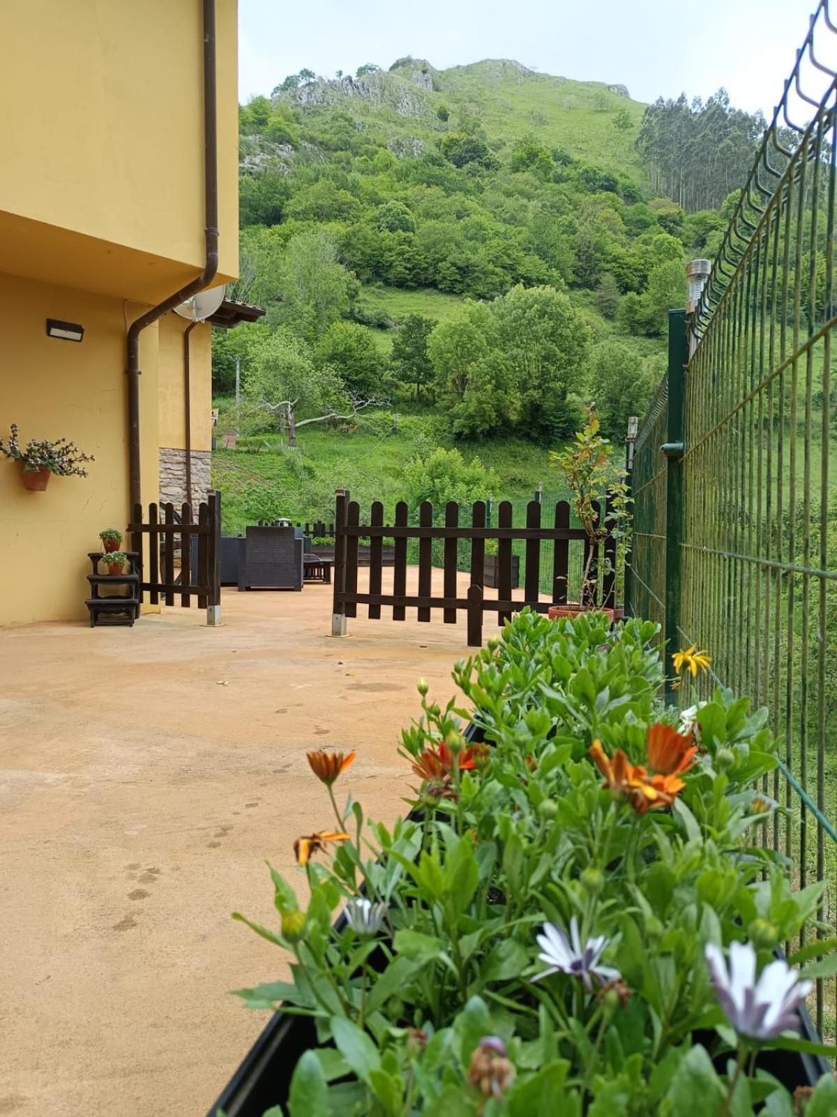 Carroceu Rural Apartment Onís Exterior foto